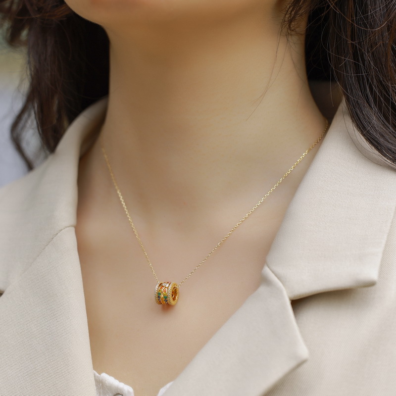 Entry Lux As Right As Rain Color Zirconium Necklace