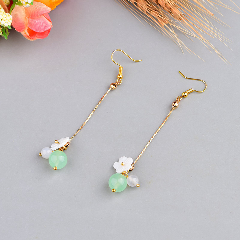 Retro Style Classy And Face Slim-looking Earrings