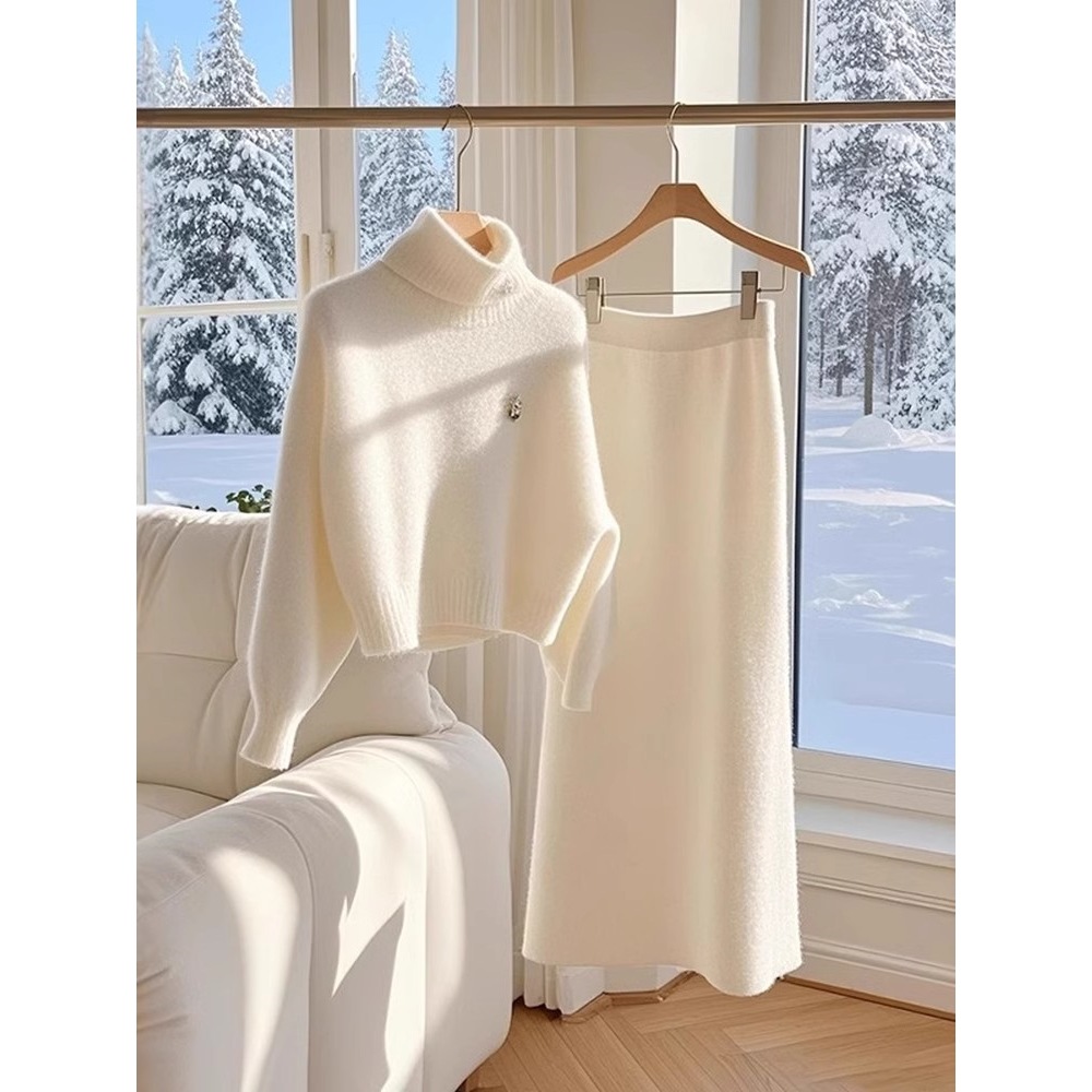 High-grade White Temperament Thick Sweater Skirt Suit - Image 4