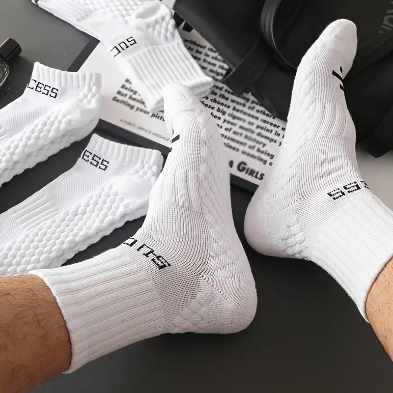 Sports Socks With A Towel-like Sole For Superior Sweat Absorption And Breathability