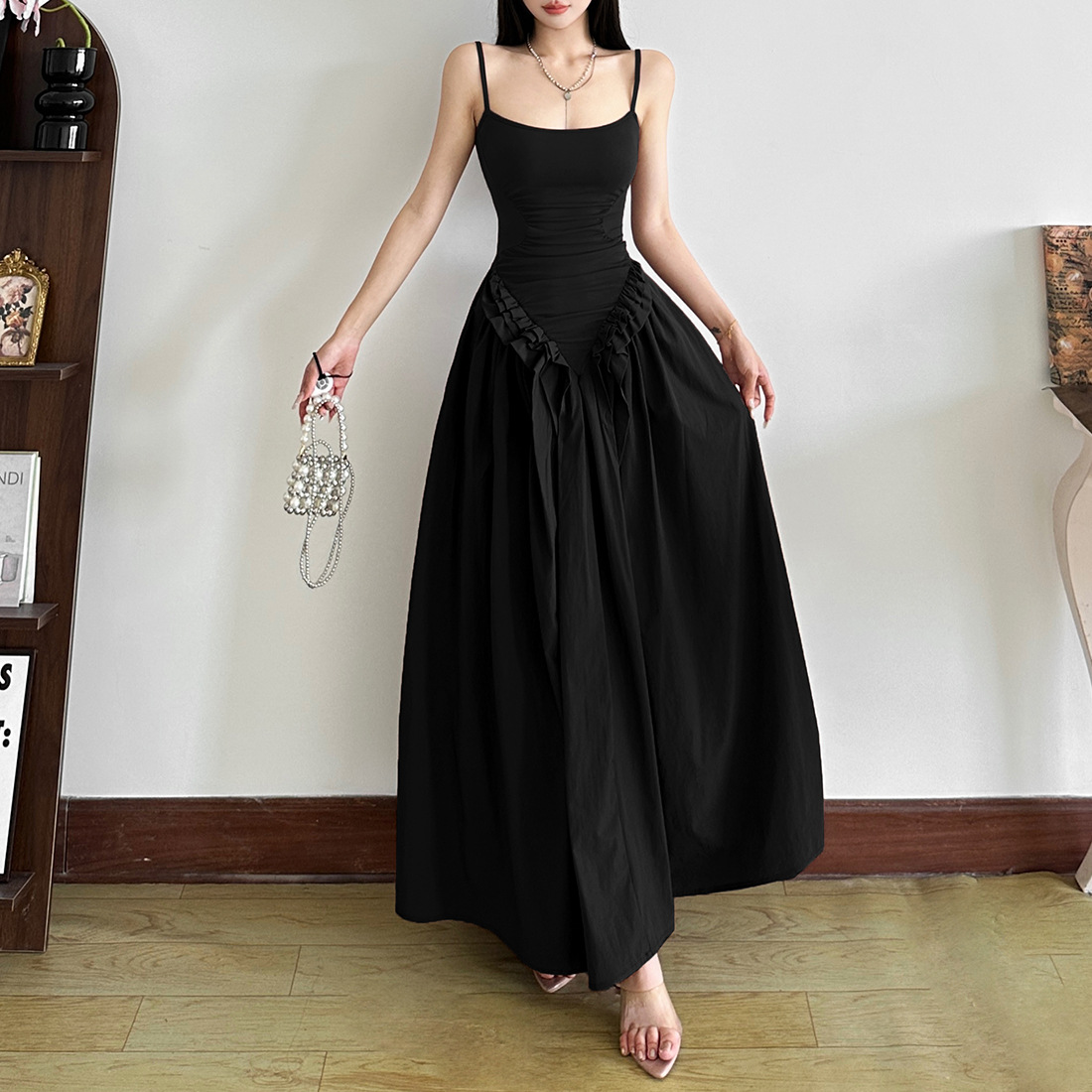 Hot Girl Solid Color Sling Fitted Waist Pleated Large Swing Dress