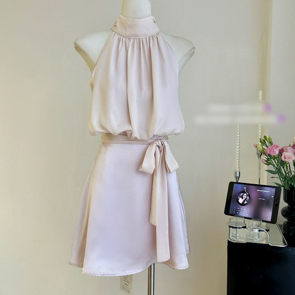 Fashion-forward Look Of A Smooth Satin Patchwork Workwear Halter Dress