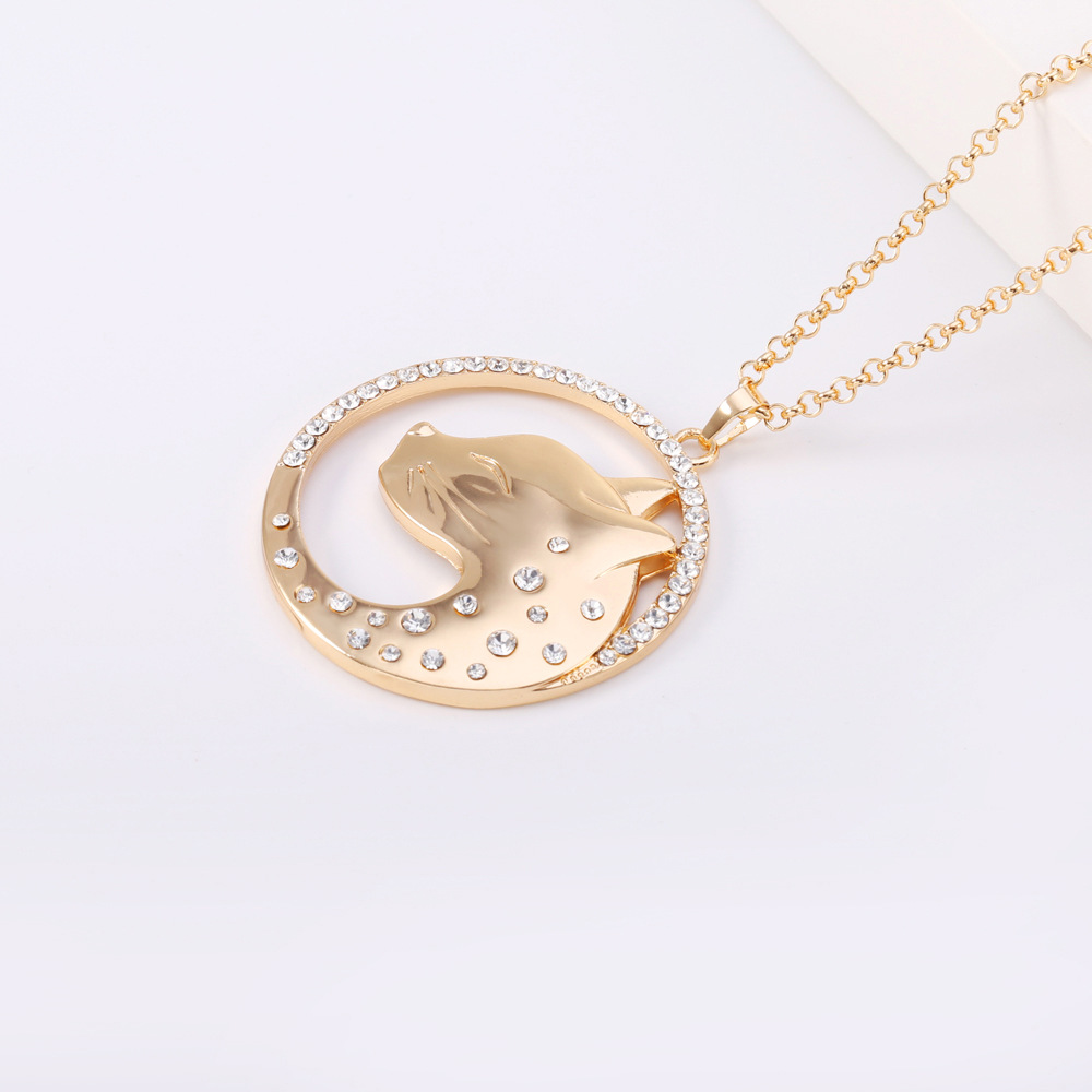 Title 9, personality leopard pendant necklace