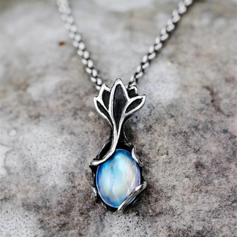 Female Pendant Vintage Leaves Rattan Moonstone Necklace