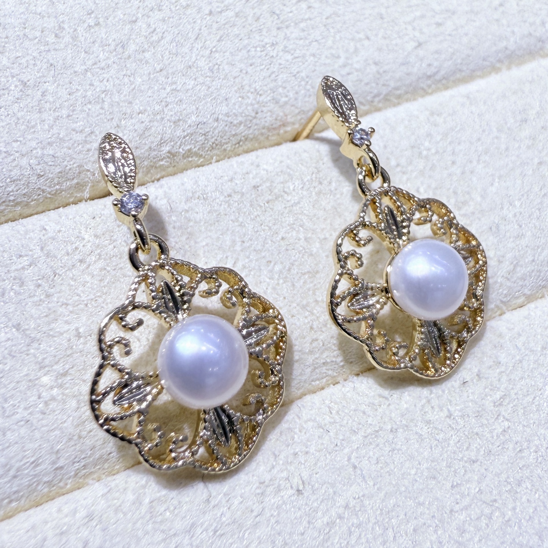 New Chinese Style Retro Affordable Luxury Hollow Micro Inlaid Zircon Earrings