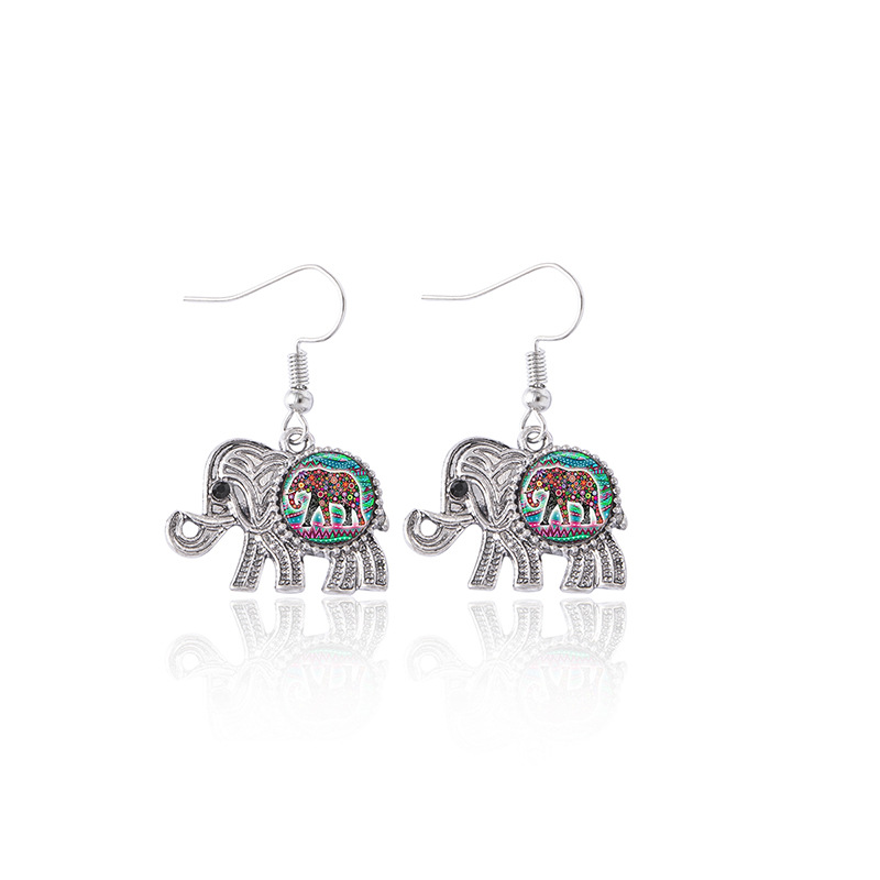Cross-border Hot Sale Elephant Suit Vintage Carved Pendant Alloy Ornament