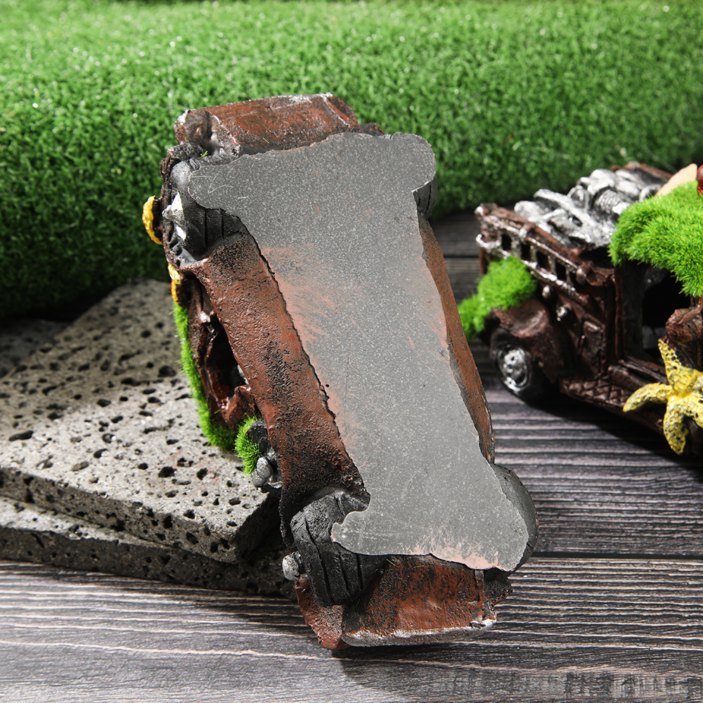 Aquarium Landscape Decoration Flocked Car Wreckage Resin Ornament detail photo 10