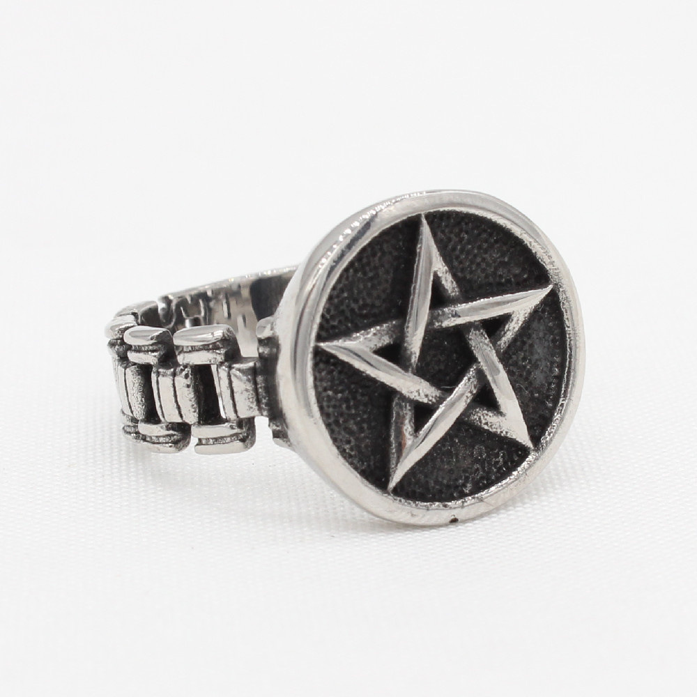 Personalized Retro Five-pointed Star Men's Titanium Steel Ring