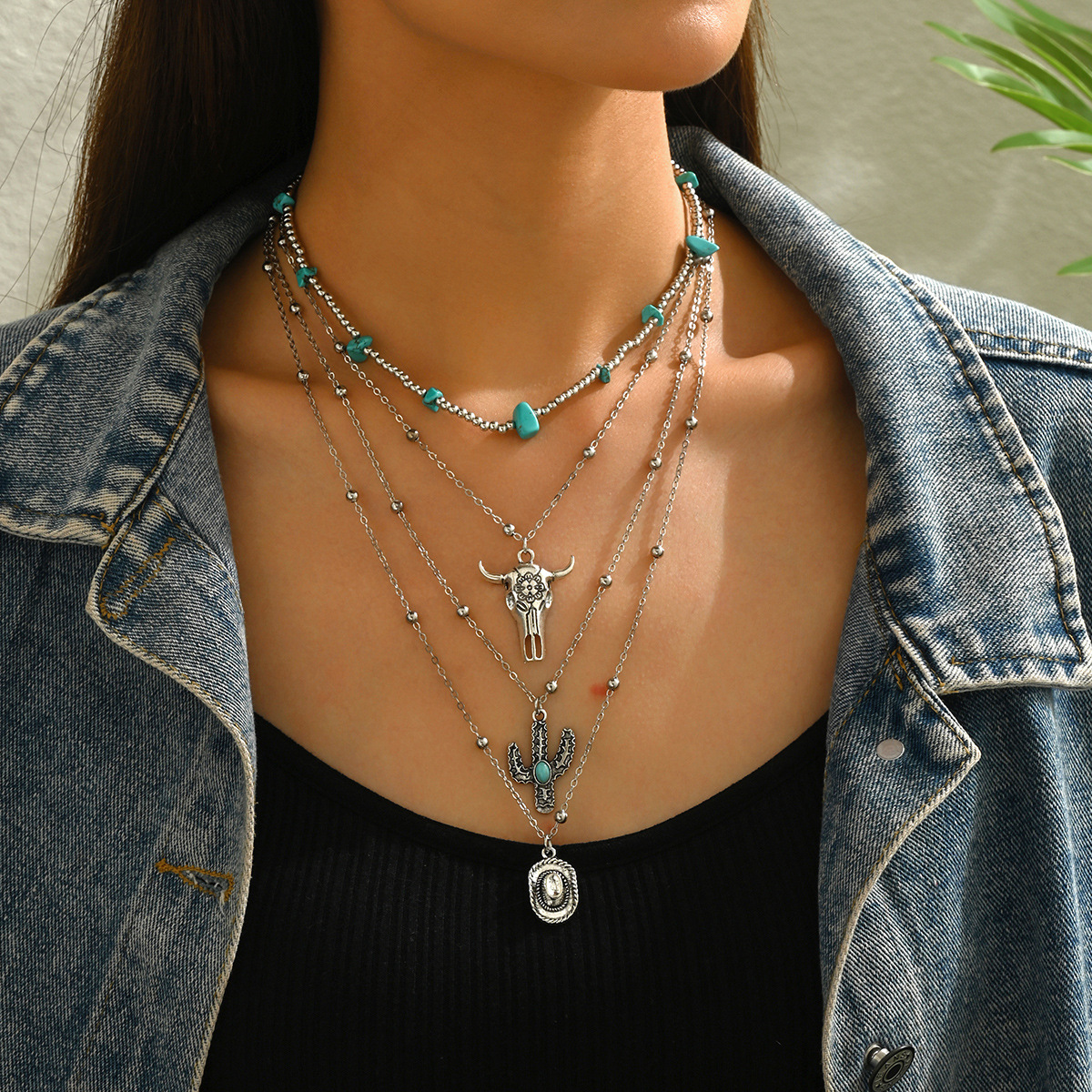 Western Cowboy-Style Turquoise Necklace Set