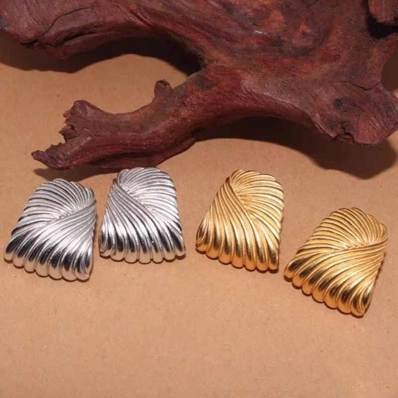 Women's Simple New Fashion All-match Stud Earrings