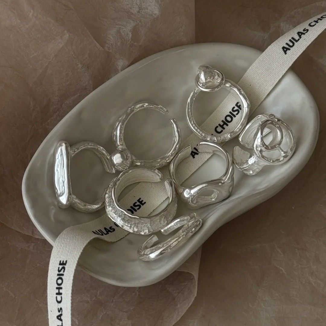 Light-luxury High-end Ring With A Niche Designer-inspired Design