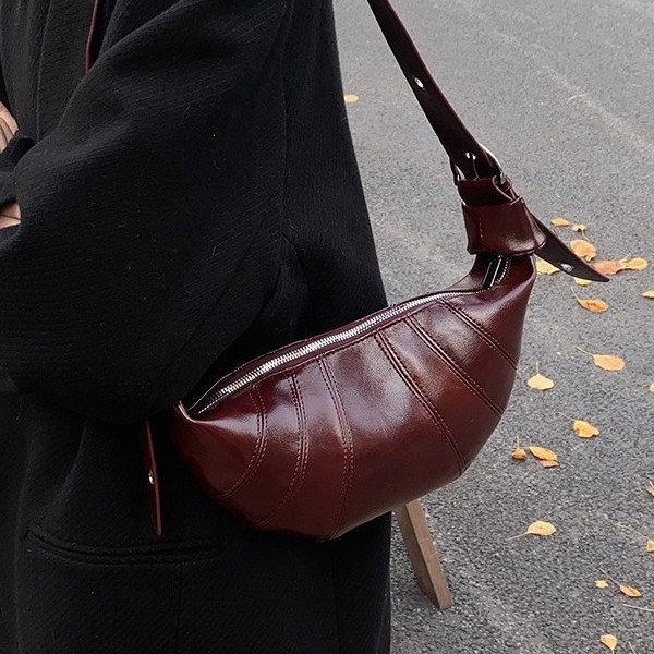 Dumpling Bag A Simple Stylish And Retro Crossbody Shoulder Bag For Women