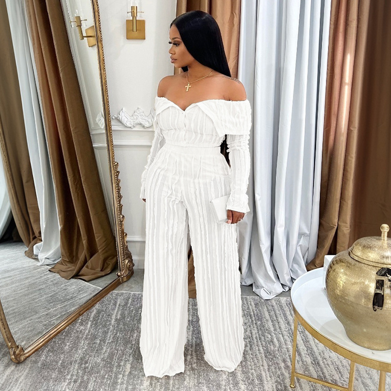 Fashionable And Sexy One-shoulder Ruffled-neck Design