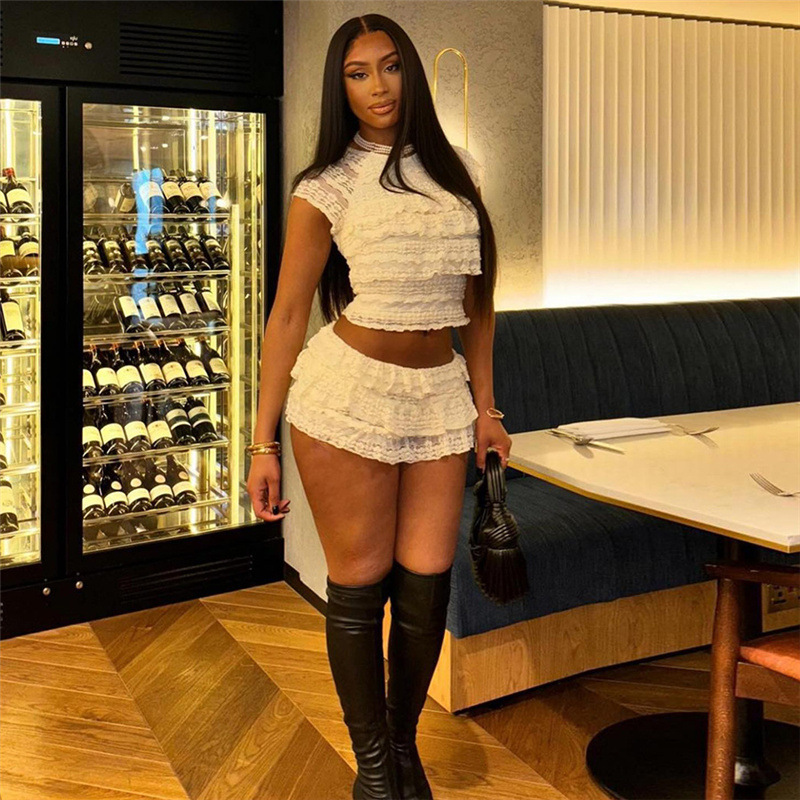 European And American Fashion Sweet Hot Girl Solid Color Hollow Slim Pleated Shorts Suit