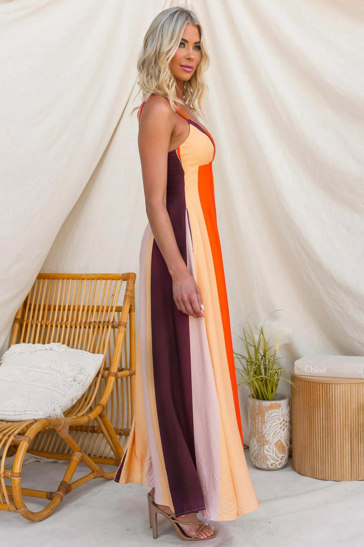 Buy Women's Clothing Online | Buy Trending Dresses for Women