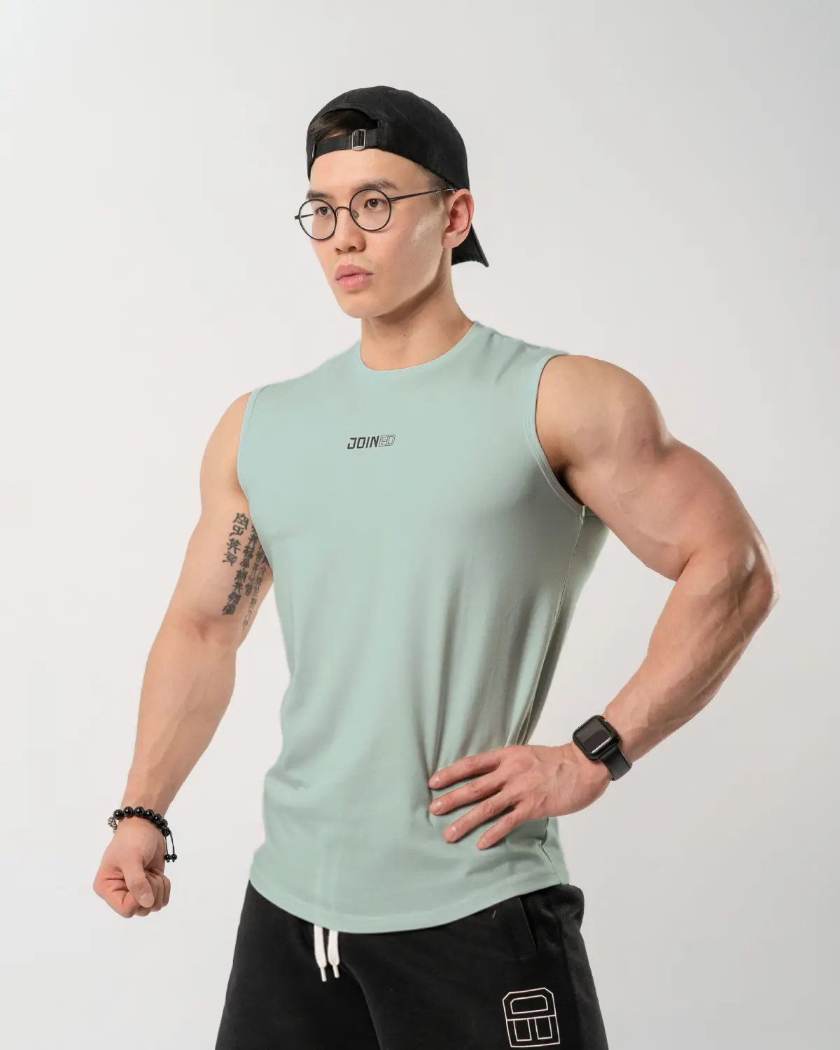 Men's Sleeveless Cotton Tank Top for Gym and Sports — Grass Green Black, M