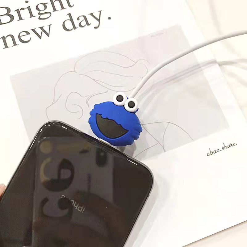 Cartoon Data Anti-folding Implement Bite USB Cable Protection Sleeve - Image 6