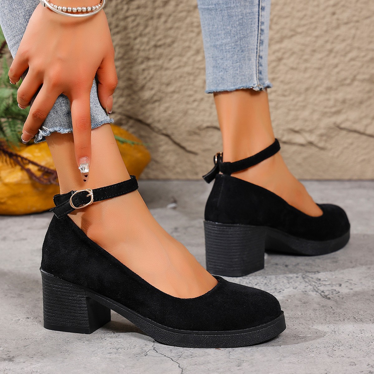 Chunky Heeled Suede Mary Jane Womens Shoes