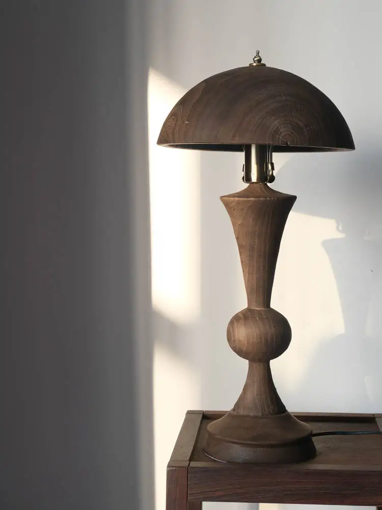 Chinese Retro Solid Wood Decorative Table Lamp