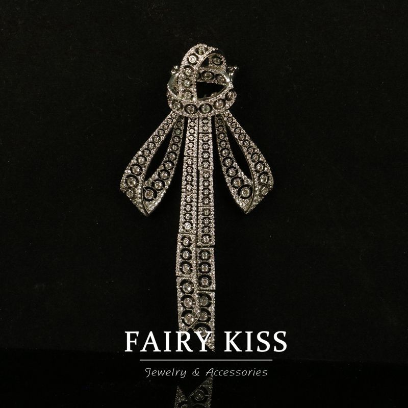 Exquisite And Versatile Heavy Industry Bow Inlaid Diamond Copper Wax Brooch