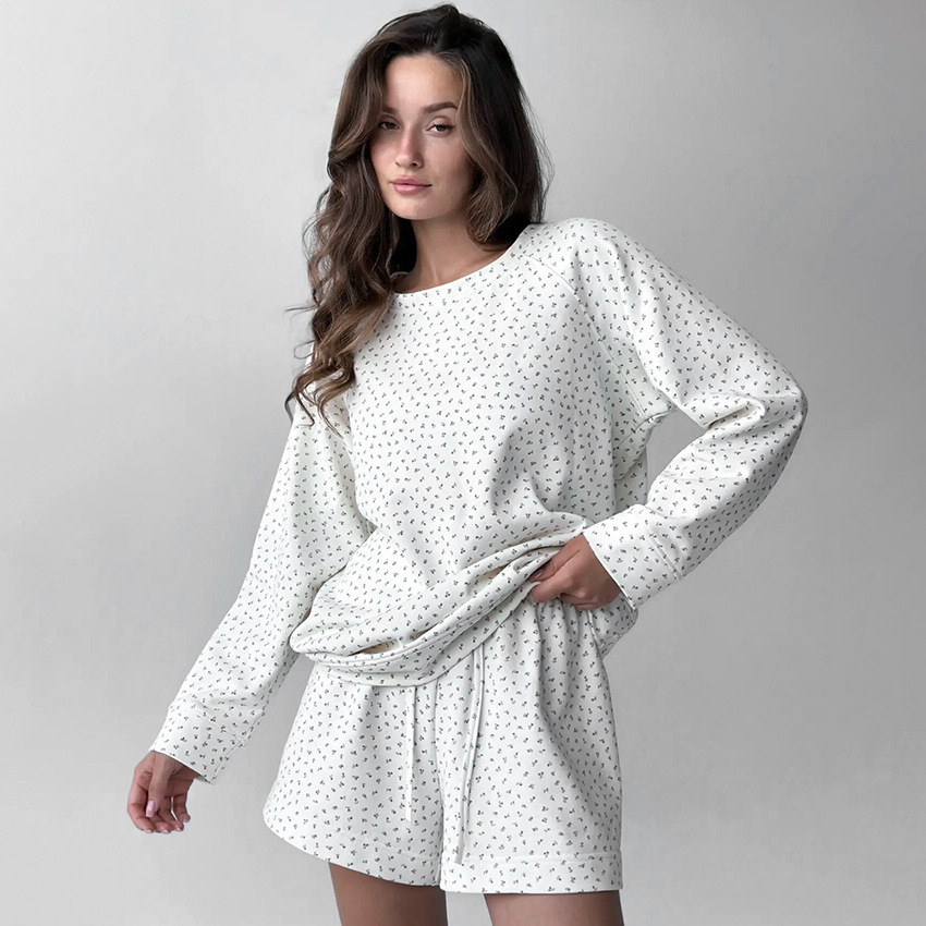 Womens Knitted Pajamas With Prints A Two Piece Set Featuring Long Sleeves And Shorts Suitable For Wearing Outside