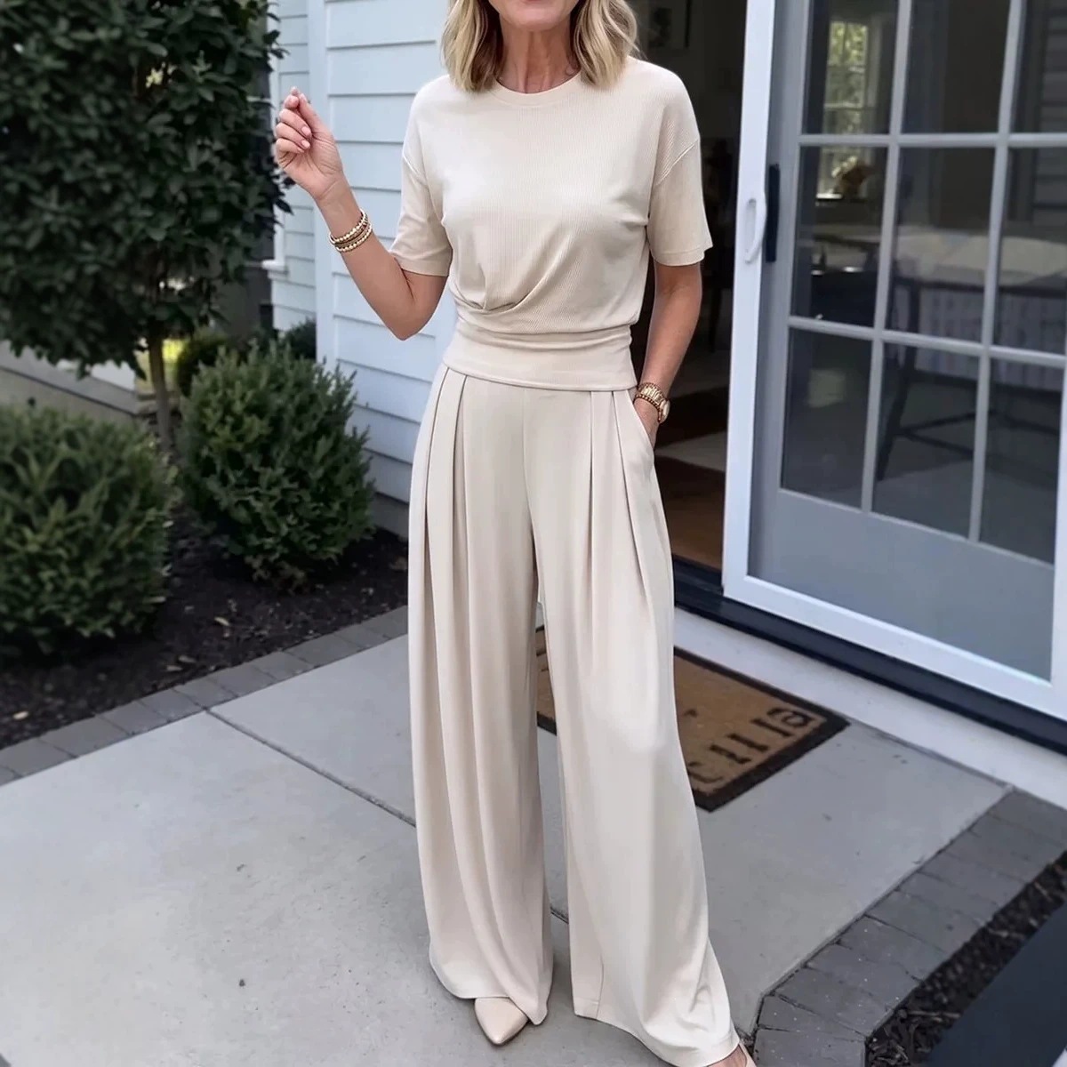 Summer Short-sleeved Loose Round-neck T-shirt And Wide-leg Pants Set