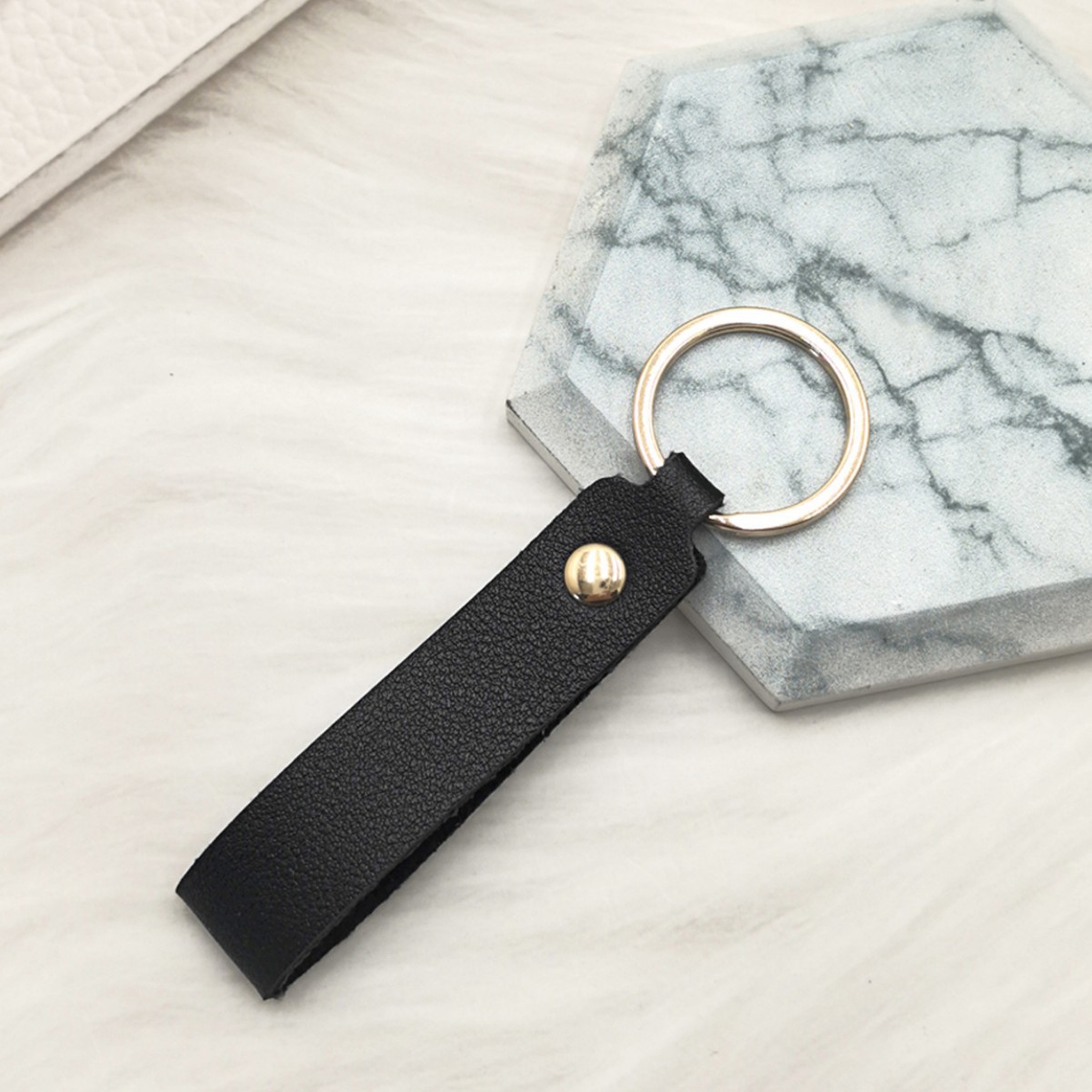 https://cf.cjdropshipping.com/quick/product/ca50c9ca-5ed3-401b-bfca-f6ad89ce7f6b.jpg