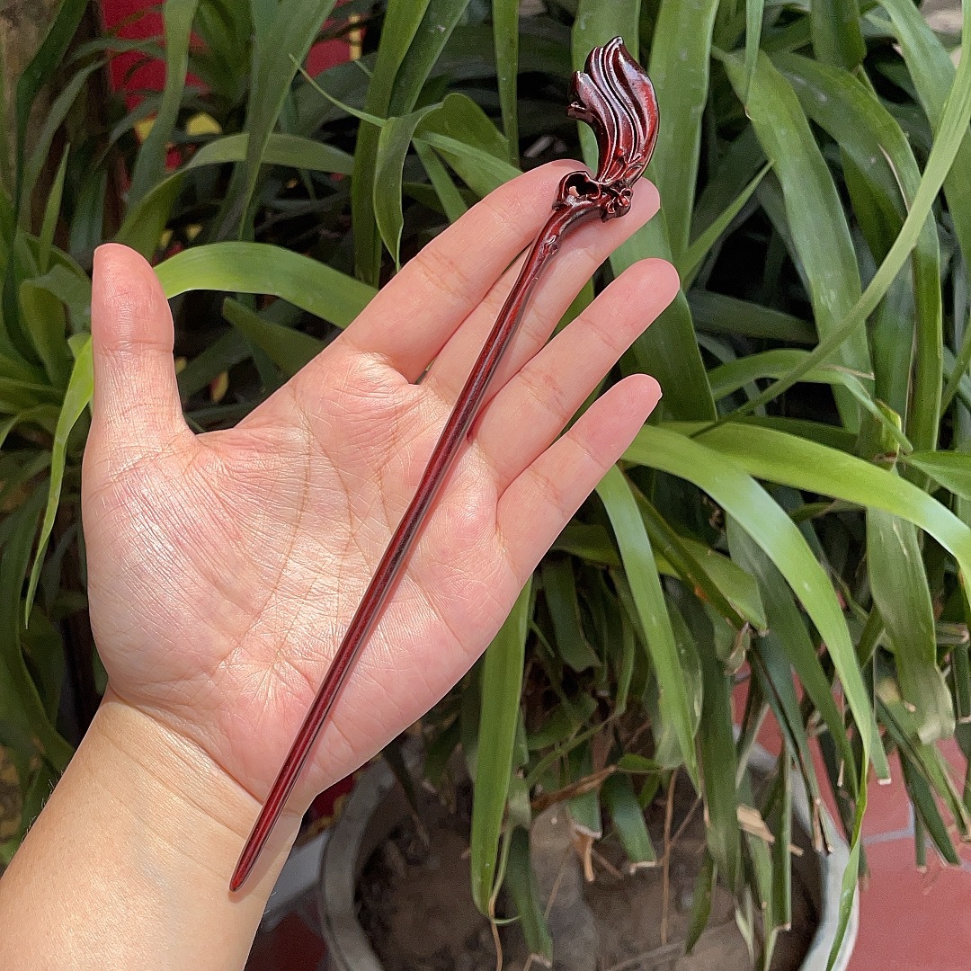 Ebony Antique Carved Hairpin 22