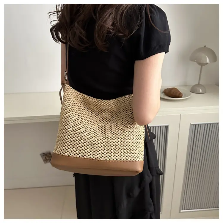 Large Capacity Summer Seaside Vacation Beach Woven Straw Bag