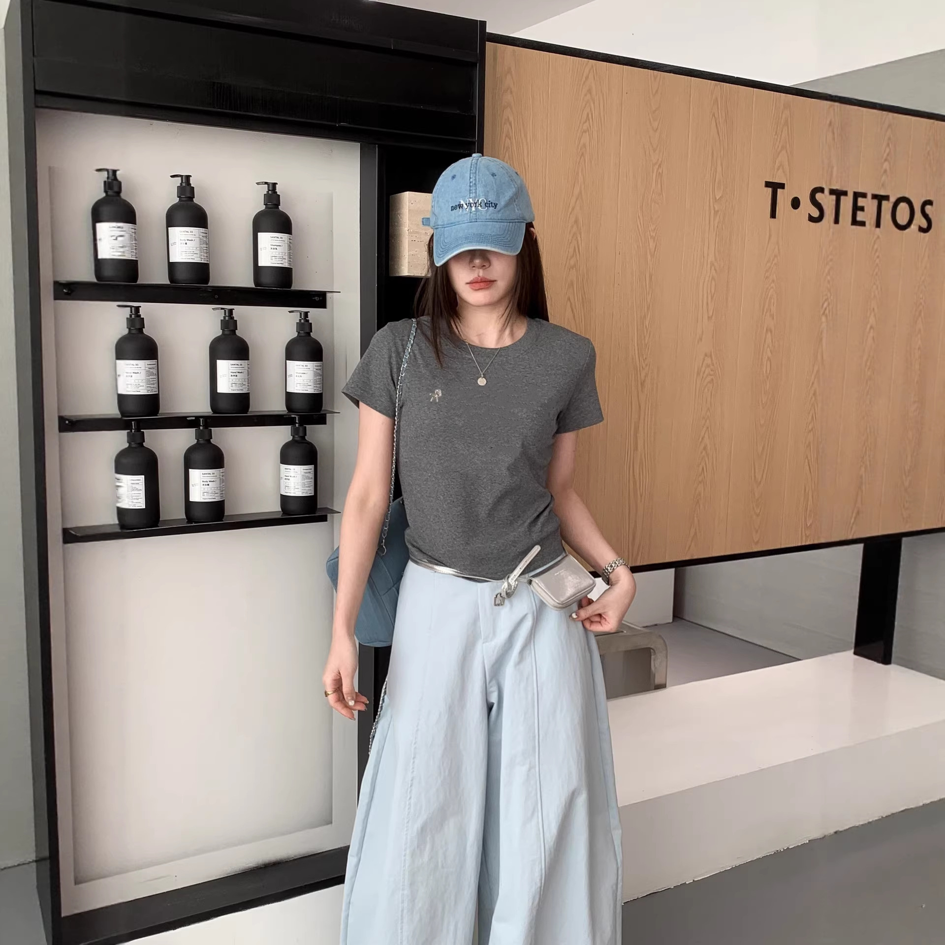 Women's Short Sleeve T-Shirt - Casual Versatile Top for Daily Wear Comfortable Fit Basic Tee