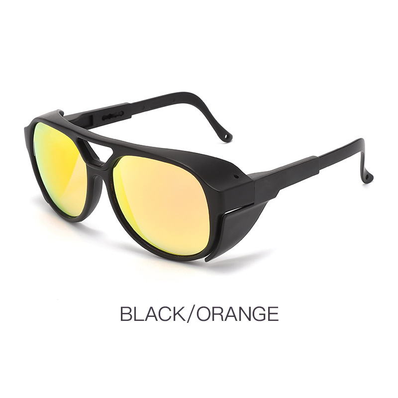 Black Frame Yellow Slice