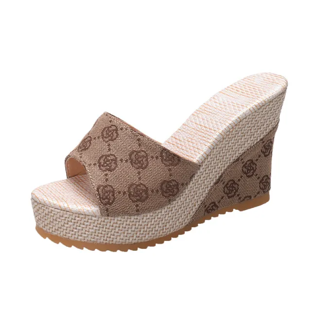 One shaped Plum Blossom Platform Slippers Brown - Shop at LoveMi