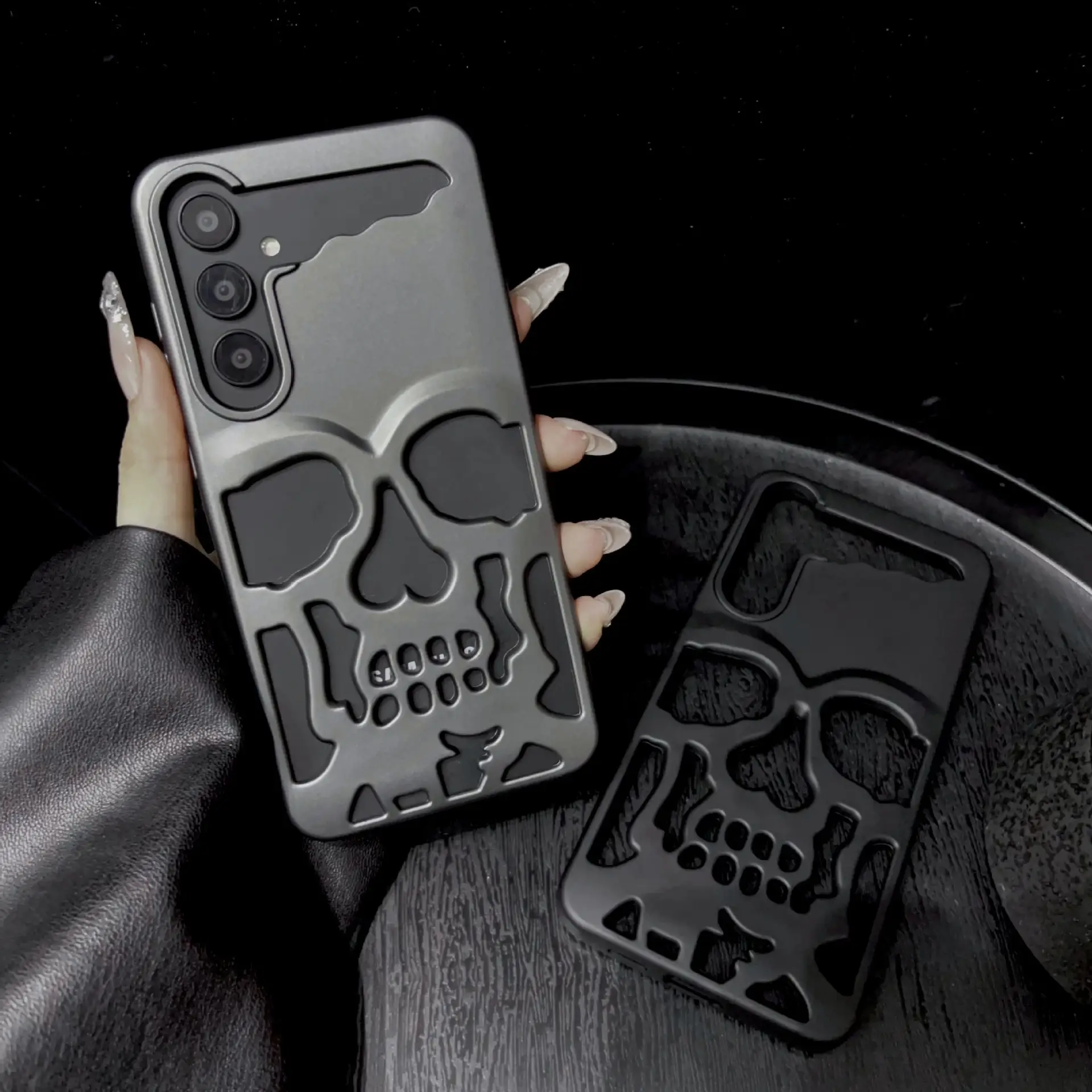 Hollow Skeleton Anti Drop And Heat Dissipation Phone Case