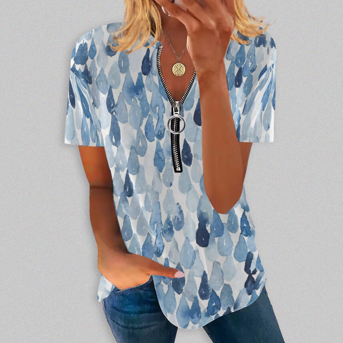 Diamond-check Print Zip-up Shirt With A Crew Neck And Short Sleeves