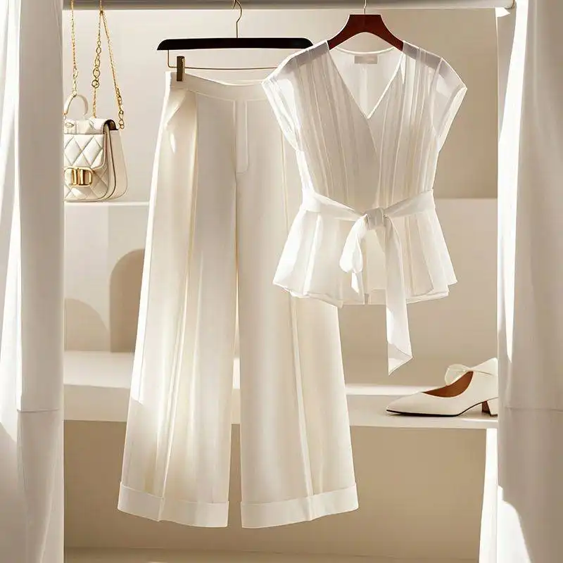Fashionable French White Top With Temperament Slimming Two-piece Pants
