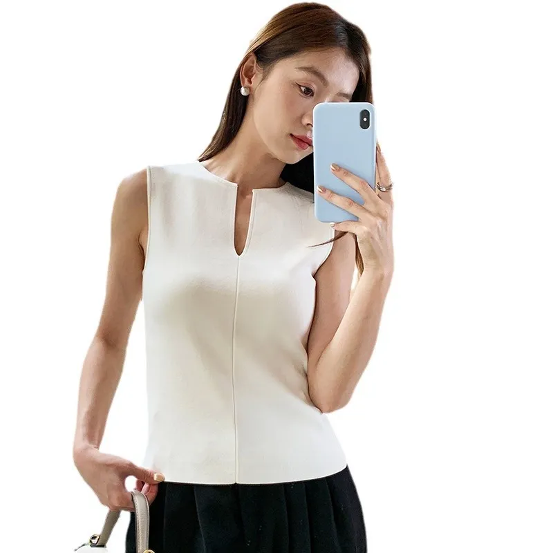 Summer New Outerwear V-neck Temperament Slim Fit Sleeveless Top - White