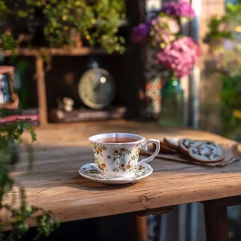 Retro Floral Coffee Cup And Saucer Set Home Use Ceramic Coffee Cup Set