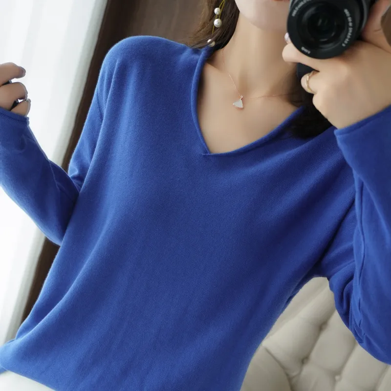 V-neck Long Sleeve Women's Knitwear Top - Sapphire Blue