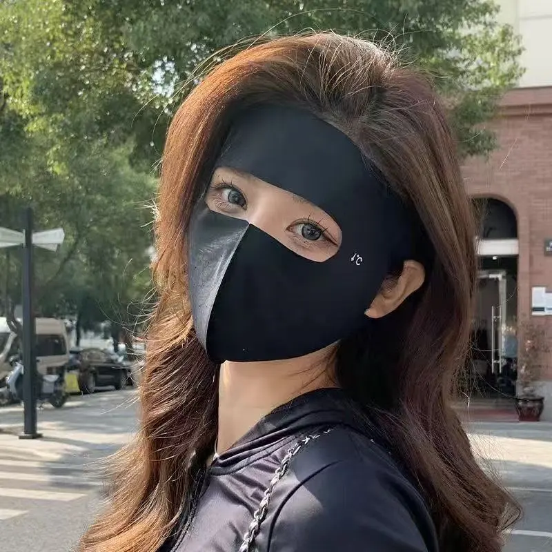 Ice Silk Sunscreen Mask Female Neck Protection Integrated Breathable Hole - Black