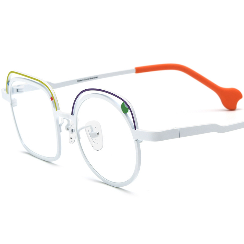 Women's Colored Ultra-light Pure Titanium Irregular Myopia Glasses - Image 6
