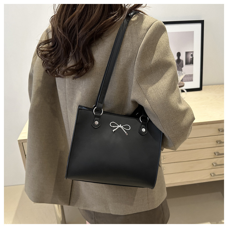Buy Women's Clothing Online | Buy Trending Dresses for Women