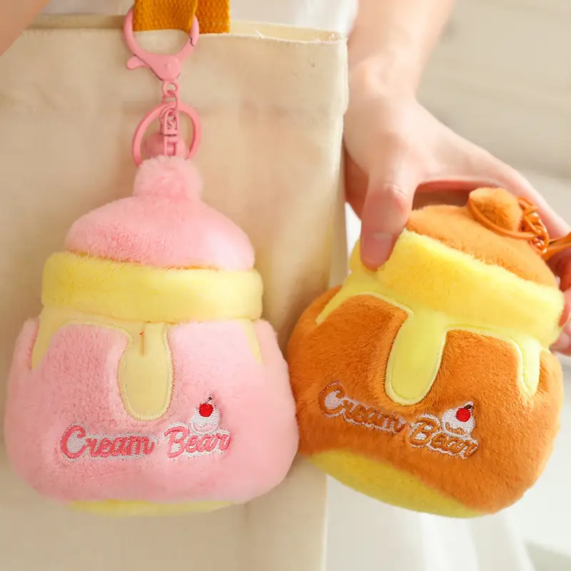 Honey Pot Plush Doll Cute Heart-hugging Bear Doll Keychain