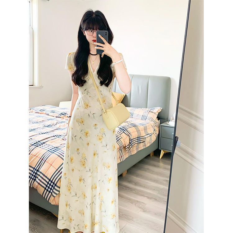 Plus-size Vacation-style Lace-trimmed Floral Womens Summer Lace-up Waist-cinching Dress thumbnail 6