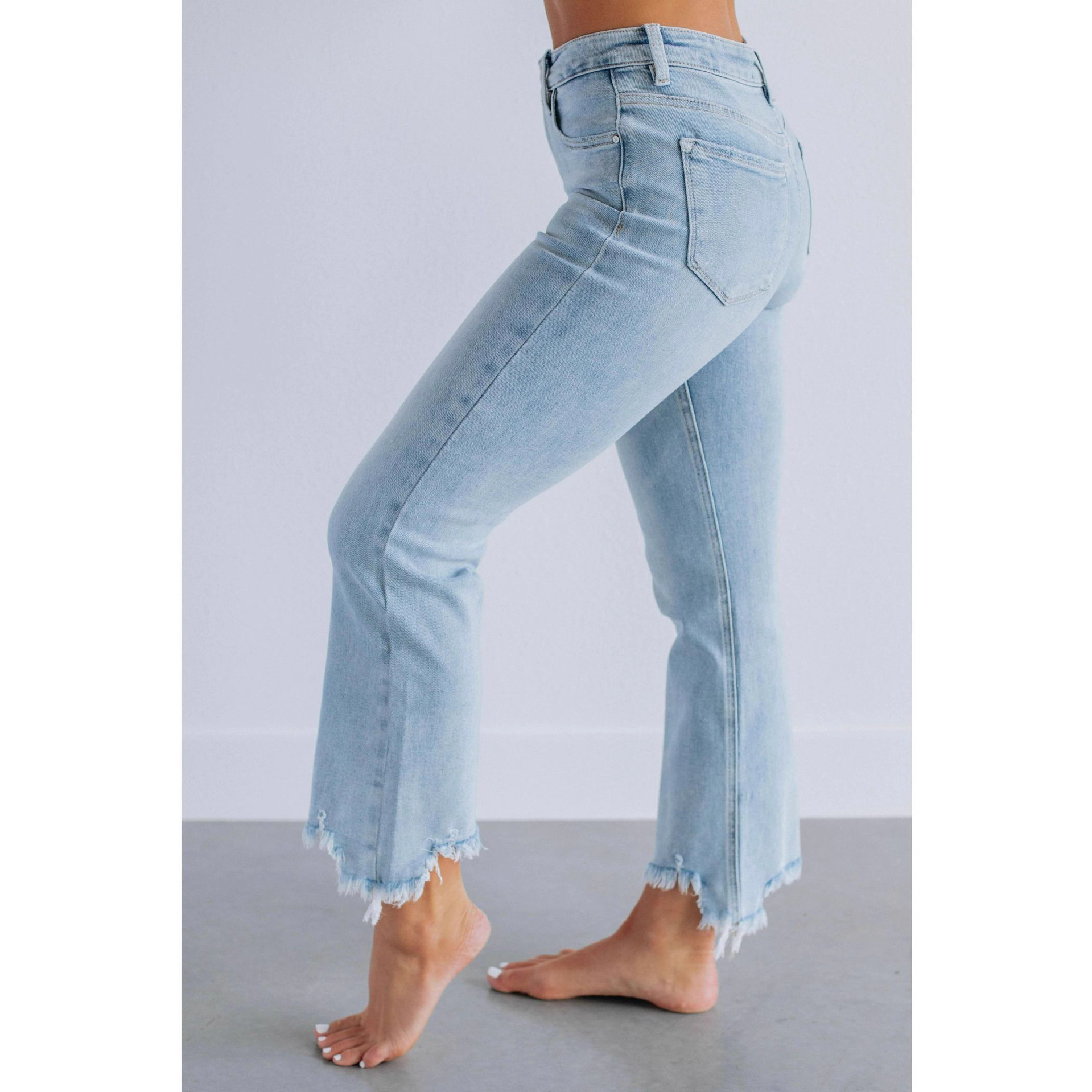 https://cf.cjdropshipping.com/quick/product/cc5b25d8-33ca-421d-b029-a8936306f9fd.jpg