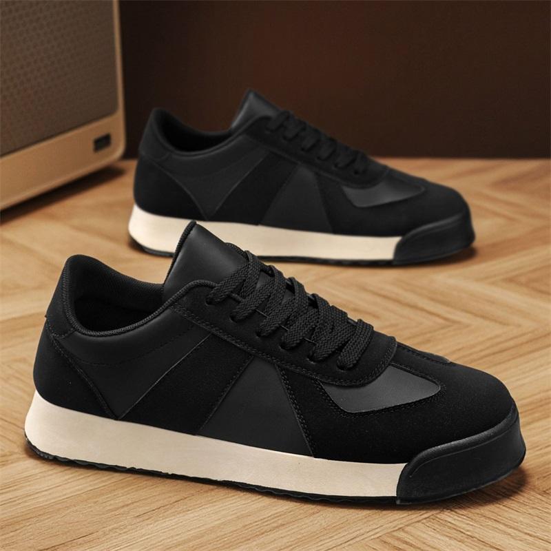 Synthetic Leather Versatile Retro Casual Sneakers