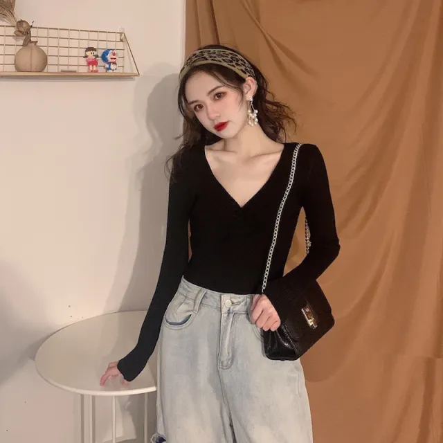 Pleated V neck Knitted Bottoming Shirt Long Sleeve Sweater Black - Shop at LoveMi