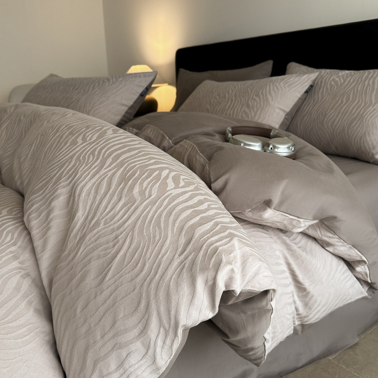 Large Jacquard Four-piece Set Pure Cotton With A Touch Of Light Luxuryduvet Cover And Bed Sheets