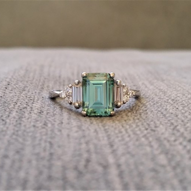 Exquisite Diamond Ring - Green