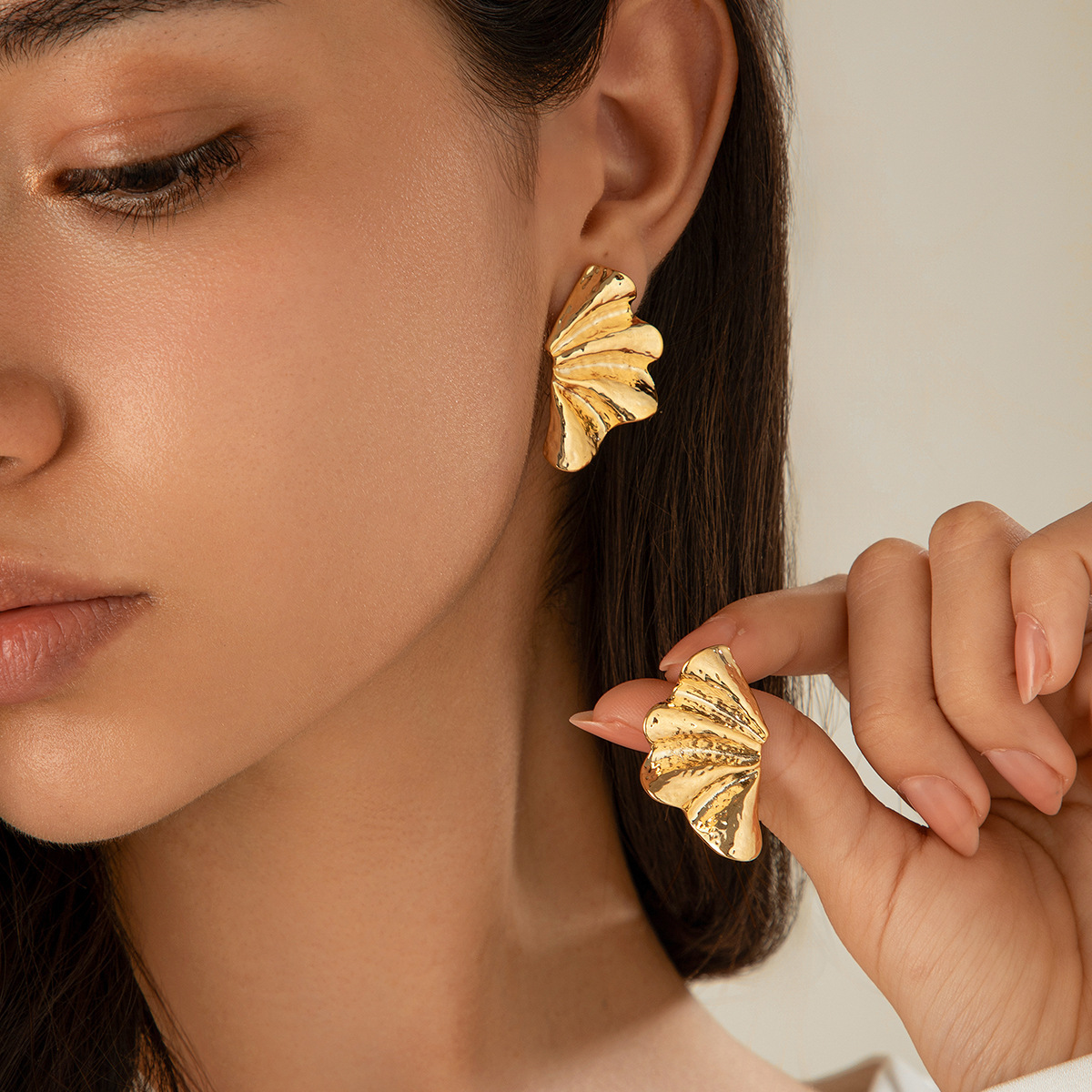 Punk Alloy Exaggerated Ginkgo Leaf Gold Stud Earrings