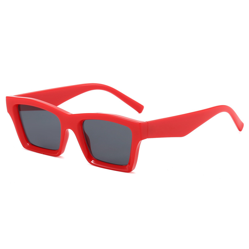 Red Frame Gray Piece